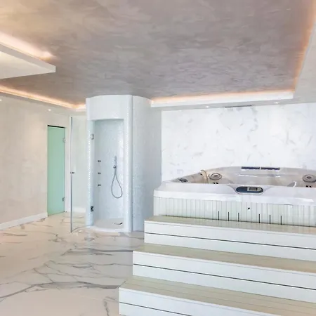 Elena Villa Sozopol